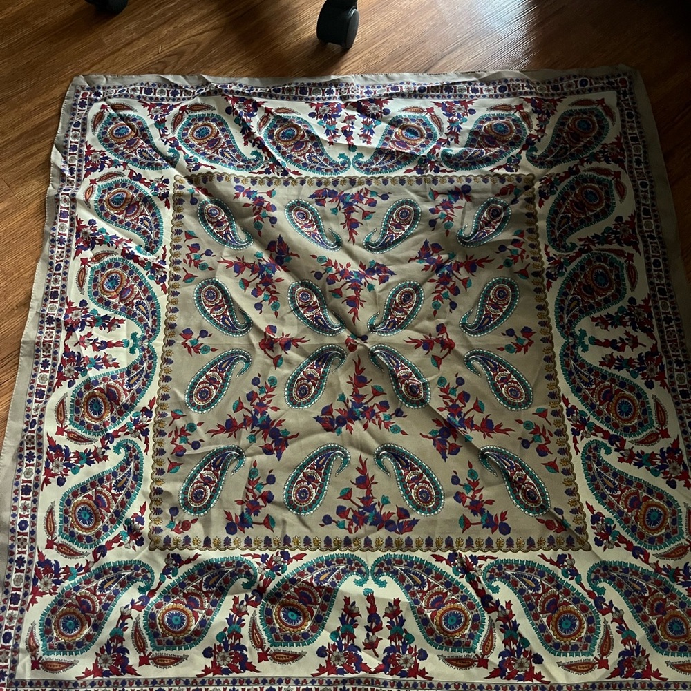 Paisley Patterned Square Scarf